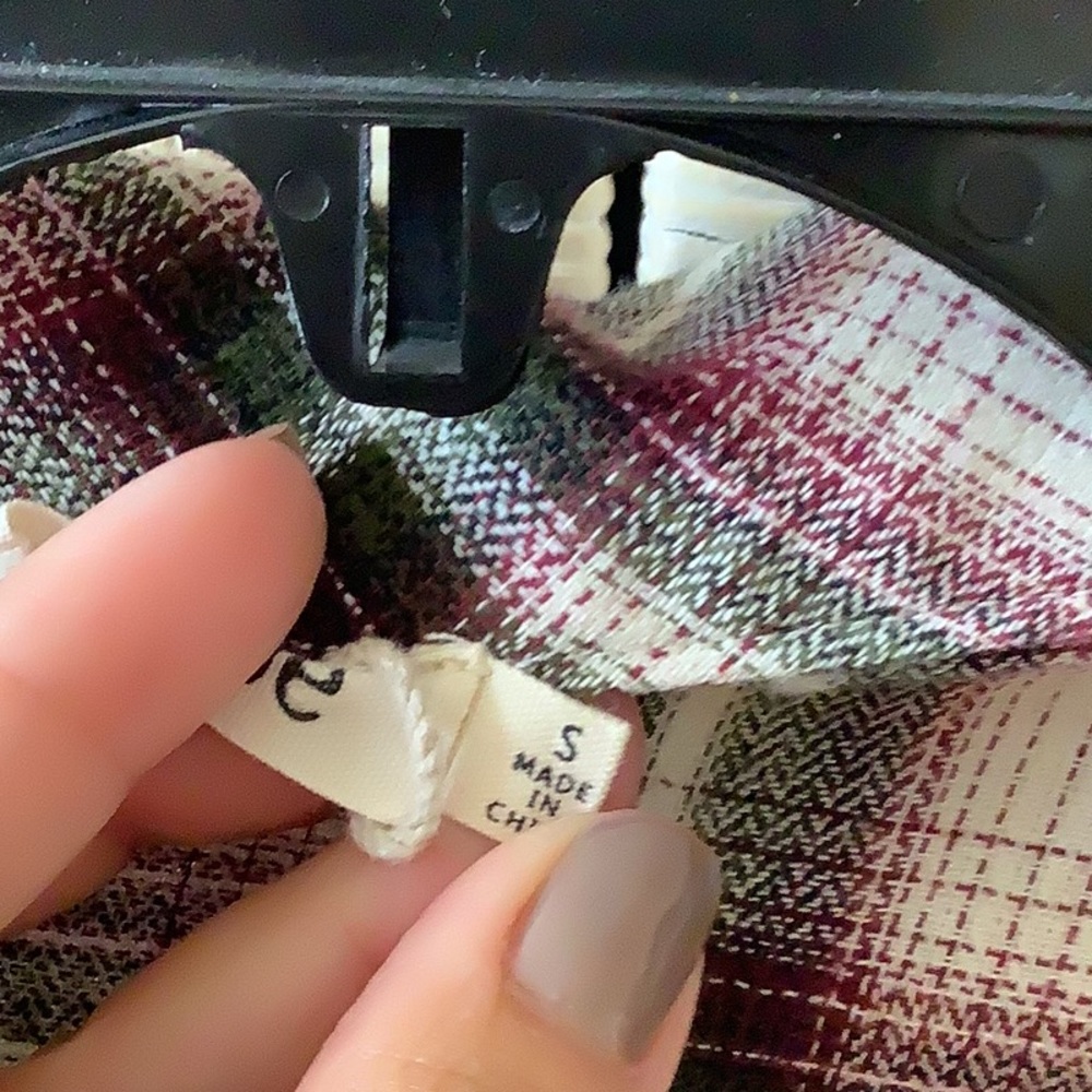 NWOT Flannel Top by Essue 🤩🤩🤩 - Picture 3 of 7